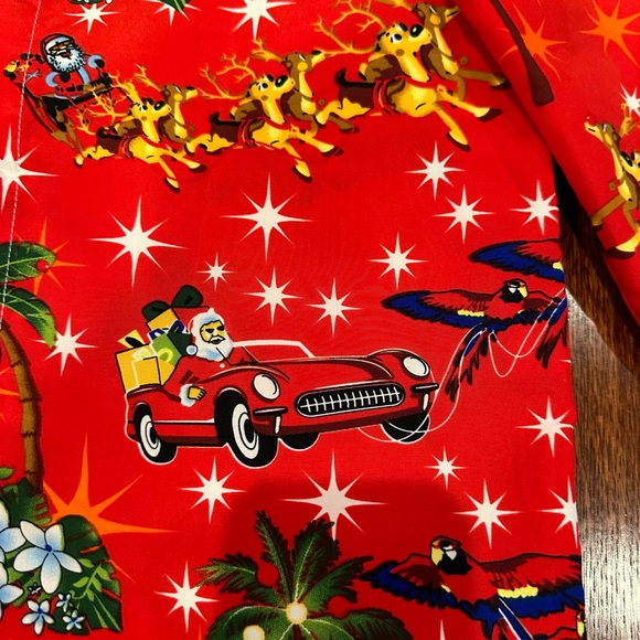 Boys long sleeve Christmas red button down shirt size medium - Picture 3 of 3